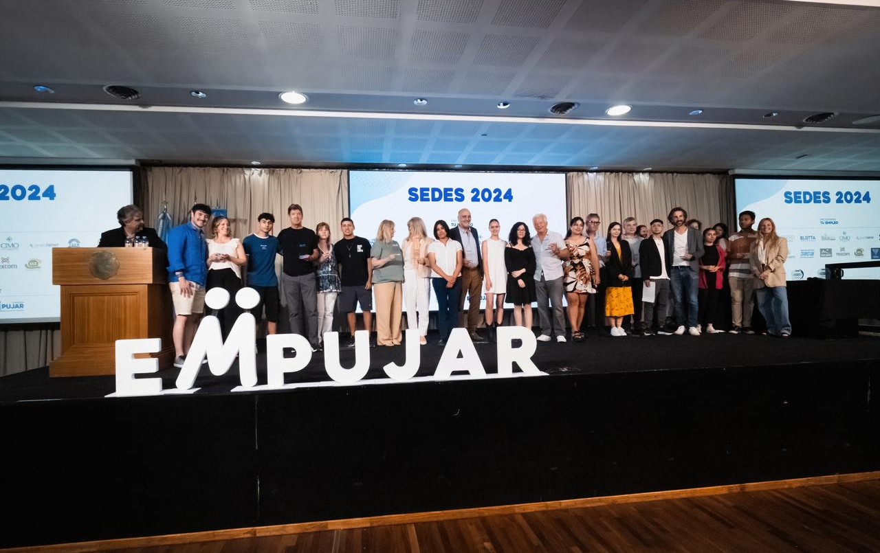 Empleo formal: 530 jóvenes consiguieron su primer trabajo en 2024 y lo celebraron junto a la fundación Empujar | Información General
