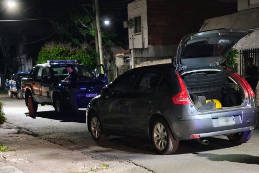 Persecución de alto riesgo: evadieron un control policial y atropellaron a un gendarme | Rosario y la región