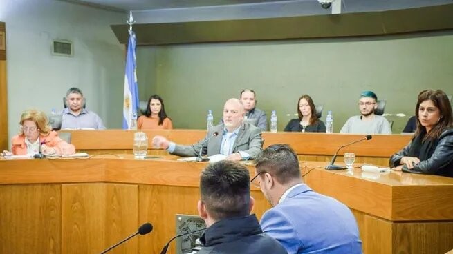 Juicios por jurados en Santa Fe: quiénes conforman el padrón inicial | Rosario y la región