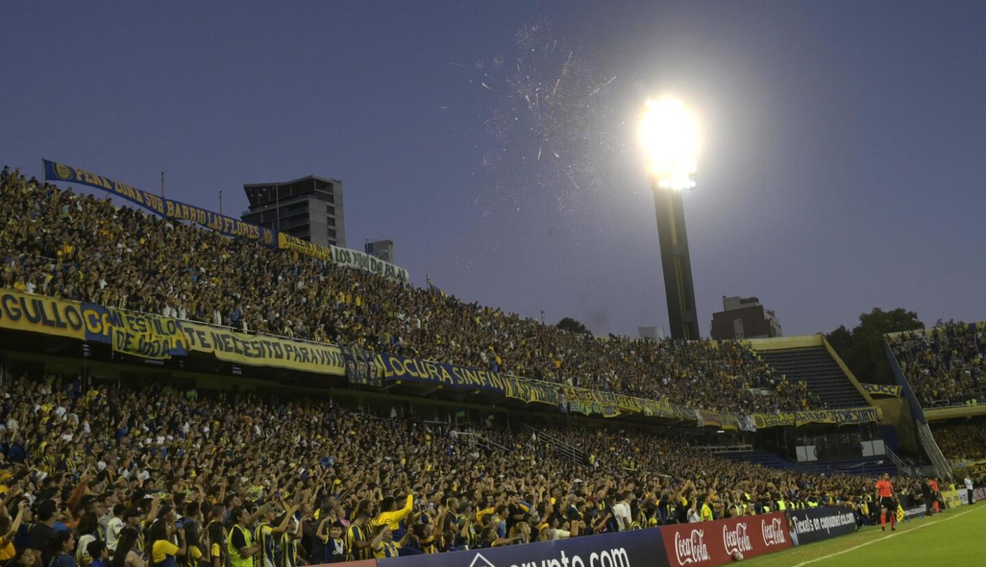 Grave estado de hincha de Central tras caída desde 5 metros en el Gigante de Arroyito | Deportes