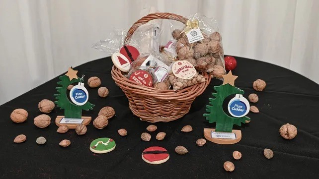Canasta navideña a precio popular con productos de emprendedores locales | Rosario y la región