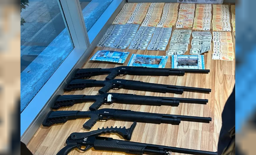 Por evación, allanaron 13 locales de una cadena que vende empanadas y encontraron escopetas | Información General