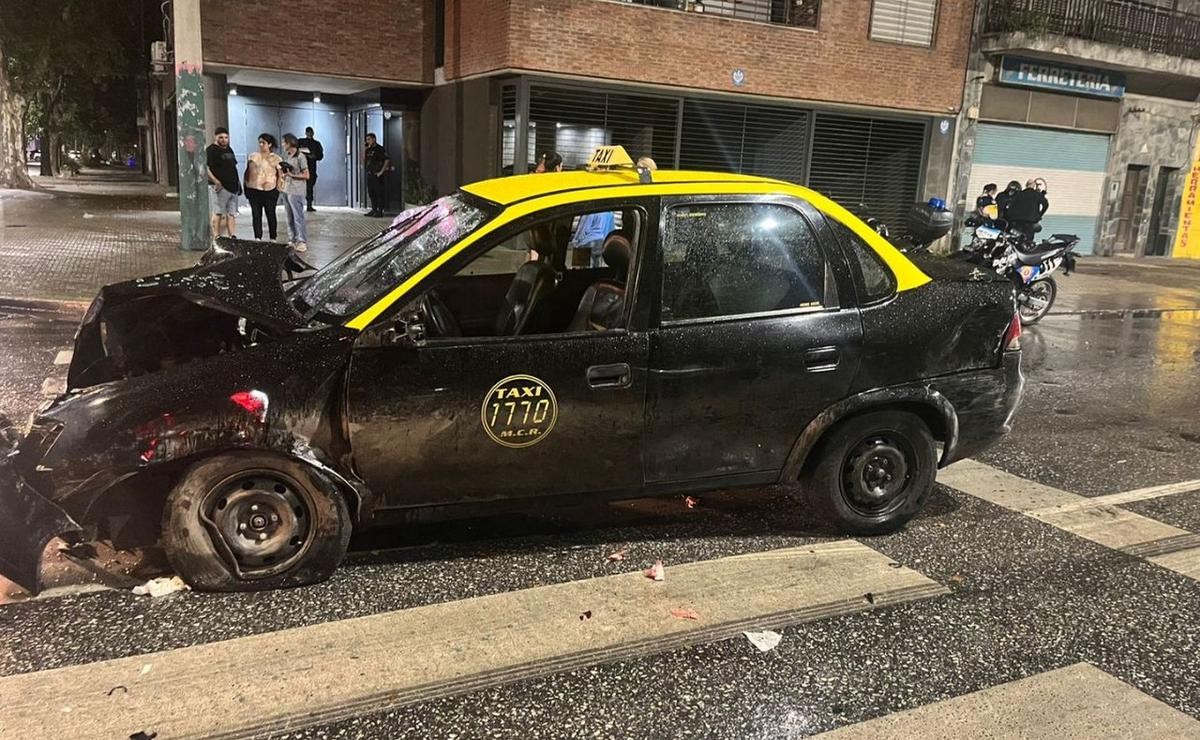 Choque en cadena tras un intento de robo a un taxista | Rosario y la región