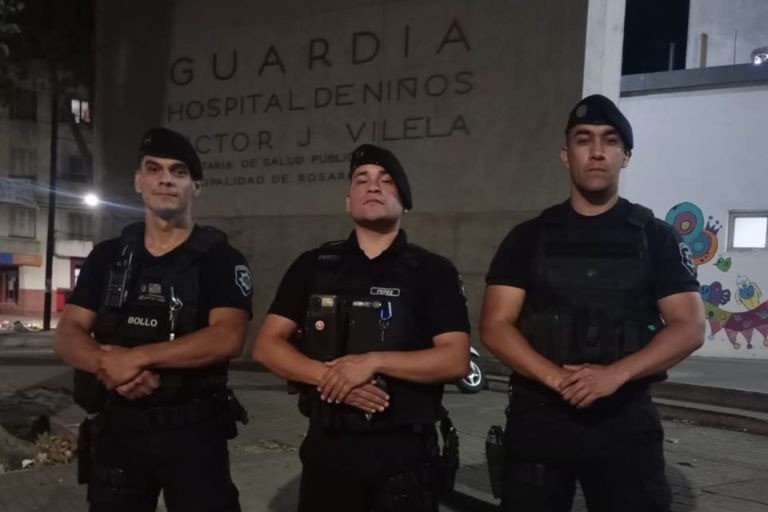 Policías salvaron a una beba de un mes que dejó de respirar | Rosario y la región