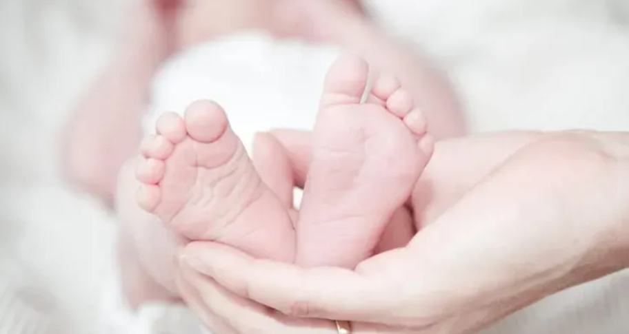 ¿Cuándo y dónde nació el primer bebé argentino de 2025? | Información General
