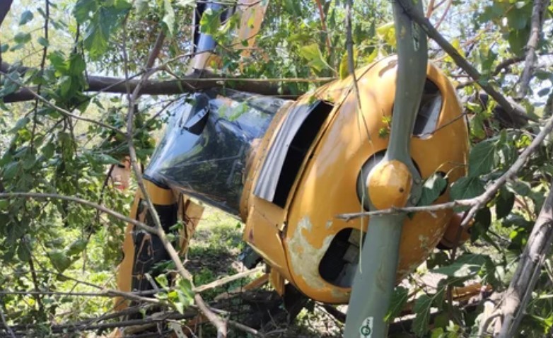 Una avioneta cayó en el predio Universitario Rugby de Salta: dos personas resultaron heridas | Información General