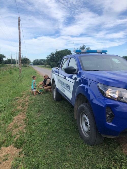 Tiene dos años, se fue de su casa y la Policía lo encontró a dos kilómetros | Información General