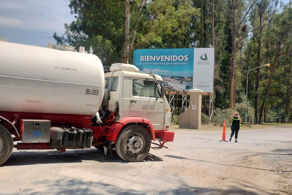 Incendio en Capitán Bermúdez: la situación está controlada | Rosario y la región