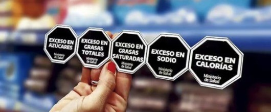 El Gobierno flexibiliza la Ley de Etiquetado Frontal y varios alimentos perderán sellos negros | Información General