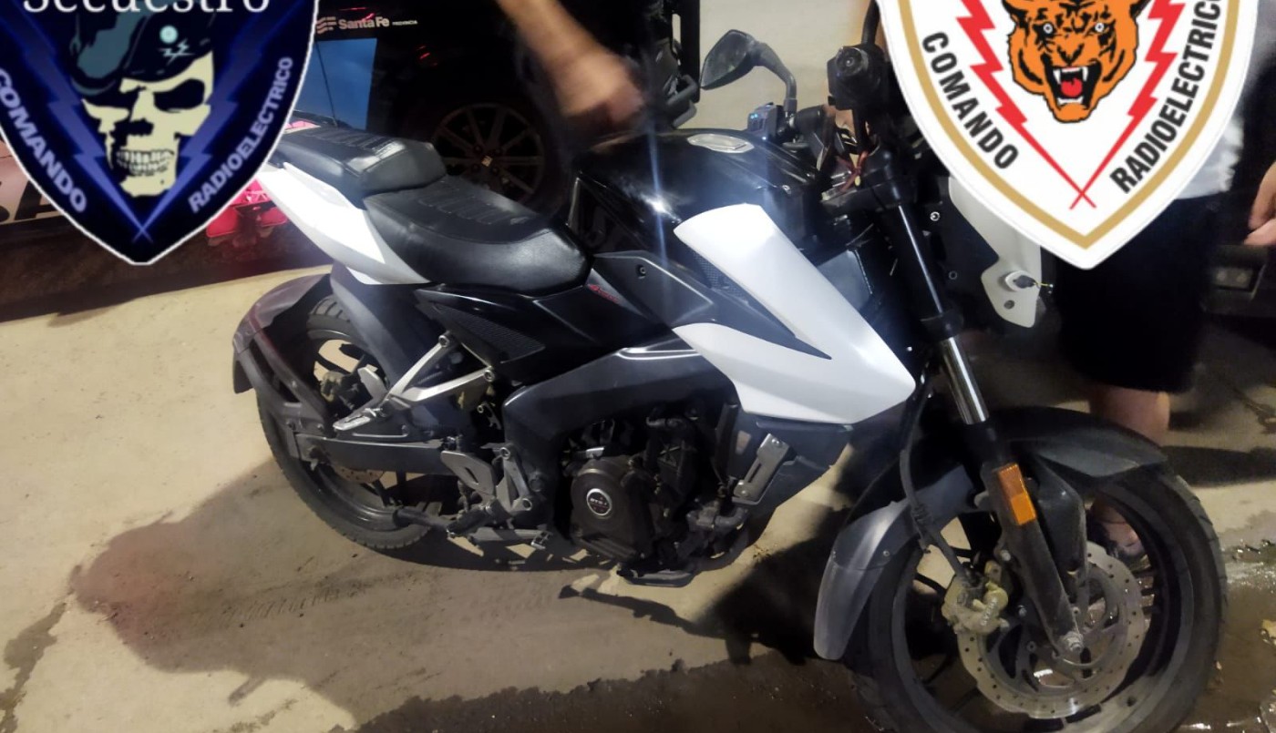 Detuvieron a tres jóvenes por robar una moto en zona sudoeste | Rosario y la región