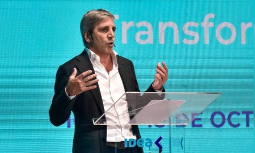 El Gobierno lanzó un canje voluntario de deuda para postergar vencimientos al 2026 | Política y Economía