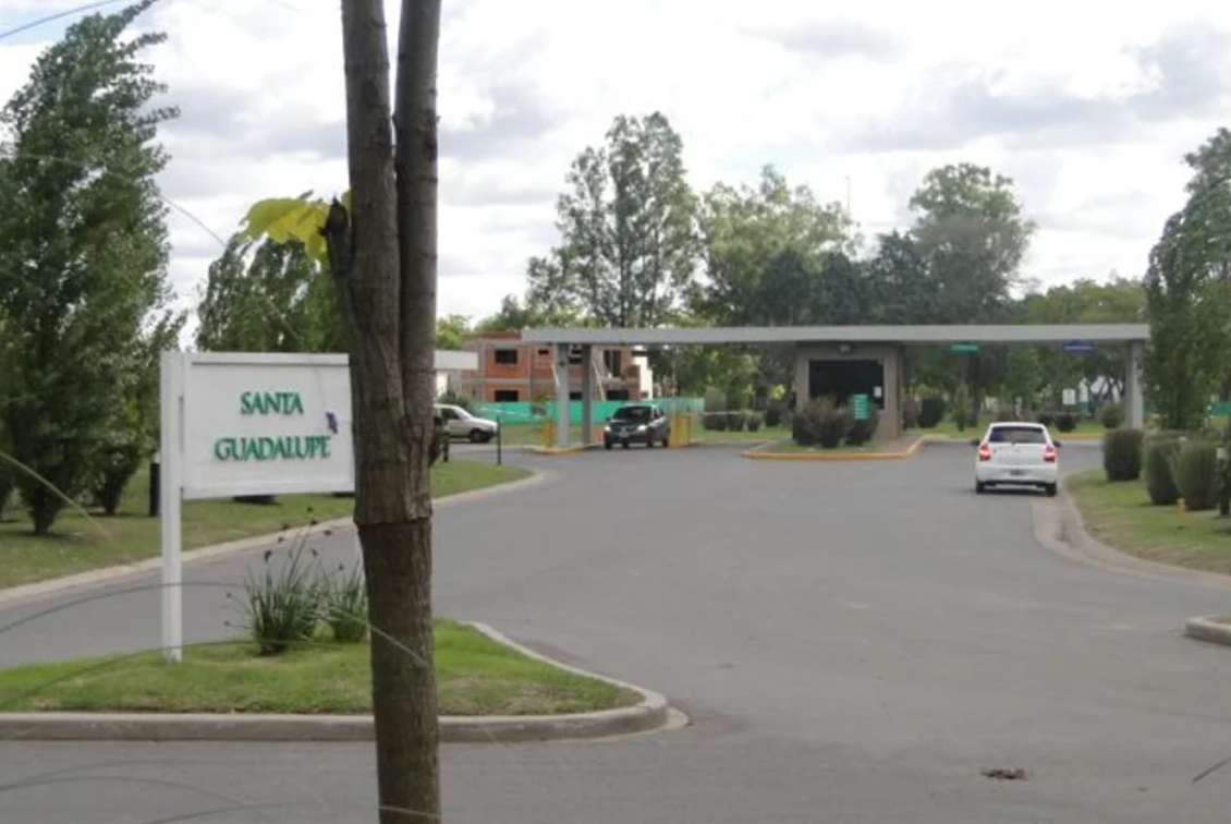 Tragedia en un country: un nene de 3 años se atragantó con una uva y murió | Información General