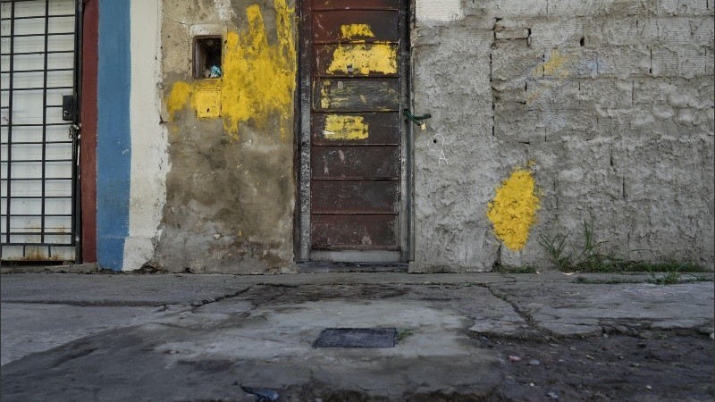 Incautan celulares en allanamientos por doble crimen en La Sexta: no hay detenidos | Rosario y la región