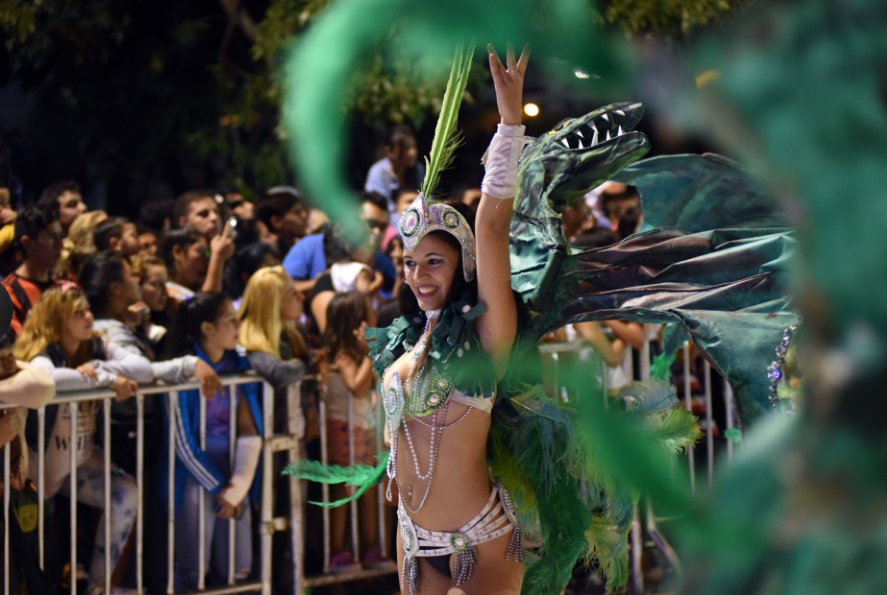 Carnaval 2025: La festividad, el ritmo y el color invaden Rosario | Espectáculos