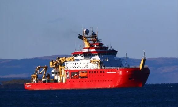Violación de soberanía: un buque inglés navegó por Tierra del Fuego con bandera de las Falklands | Información General