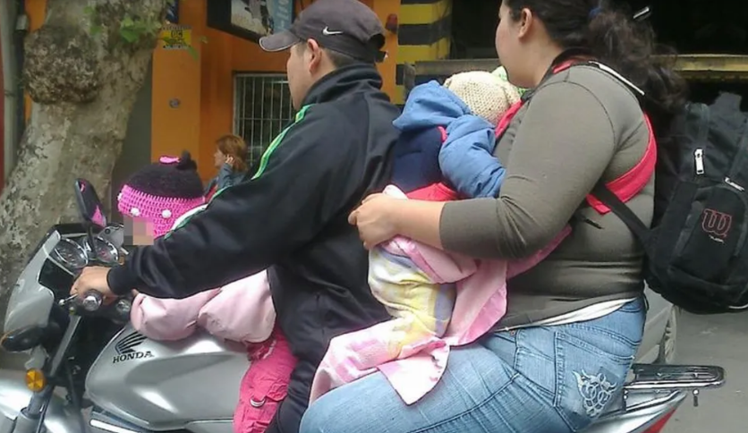 Proponen sanciones para motociclistas que transporten a menores | Rosario y la región