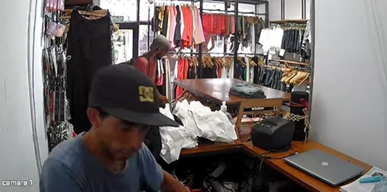 "Tengo una nena de 11 años y la tengo que mantener todos los días": la explicación de un ladrón a una vendedora asaltada | Información General