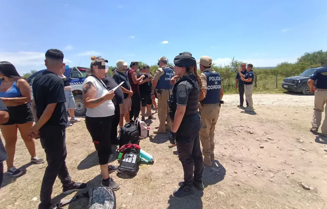 Desarticularon una fiesta clandestina en Córdoba en el que asistieron más de 500 invitados | Información General