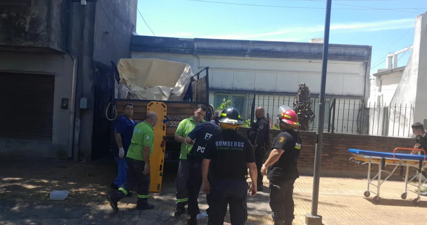 Manejaba un flete, se descompensó al volante y murió tras chocar contra una casa | Información General