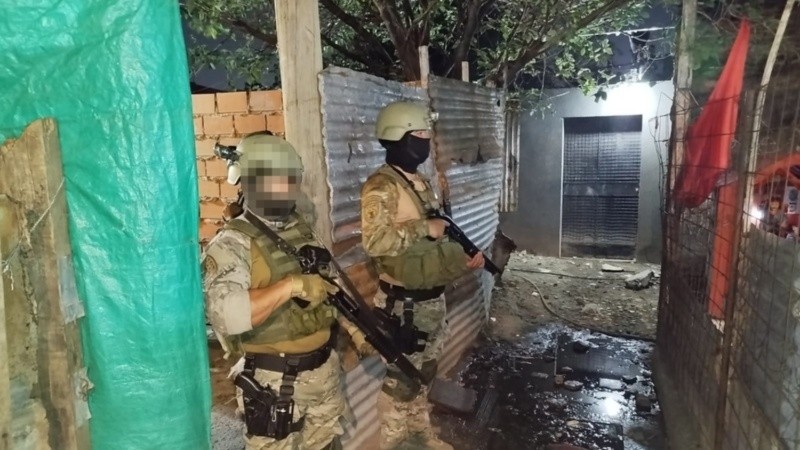 Allanamientos por crimen y balacera: seis detenidos | Rosario y la región