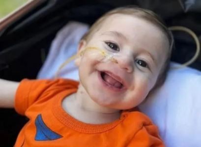 A la espera de un milagro: a sus 8 meses, Felipe necesita un trasplante de corazón | Información General