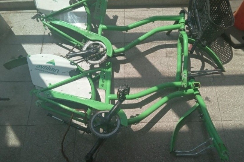 Detuvieron a un joven con dos bicicletas públicas robadas en zona oeste | Rosario y la región