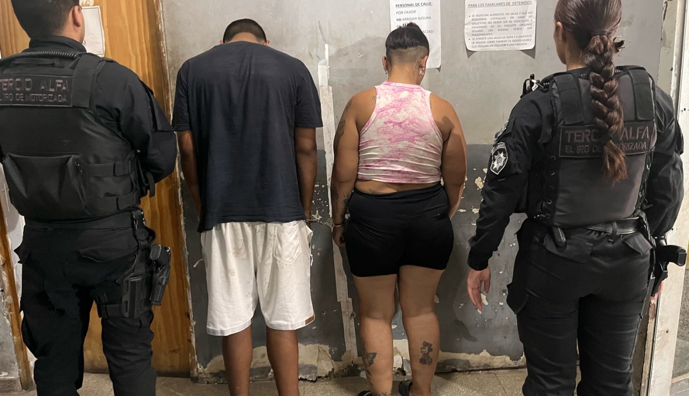 Madre e hijo detenidos con más de 50 envoltorios de drogas | Rosario y la región