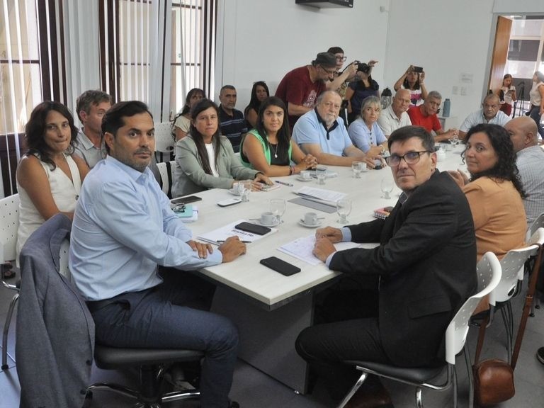 Sadop aceptó la propuesta salarial de la provincia y Amsafé prepara medidas de fuerza | Rosario y la región