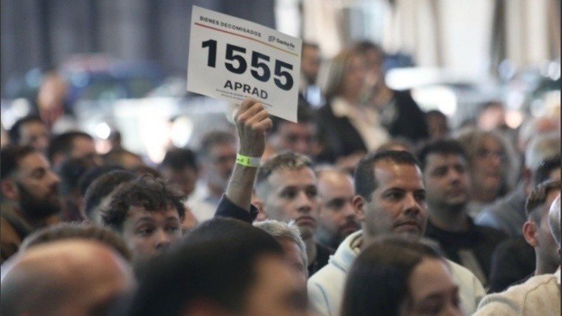 Autos, motos, casa rodante, lotes e inmuebles incautados al delito serán subastados | Rosario y la región