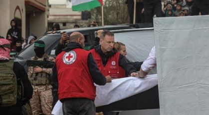 Hamás entregó a la Cruz Roja otros cuatro cuerpos de rehenes | Internacionales