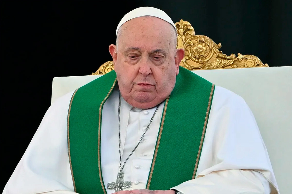 El Papa salió de la fase más crítica y pasó “tranquilamente” la noche | Internacionales