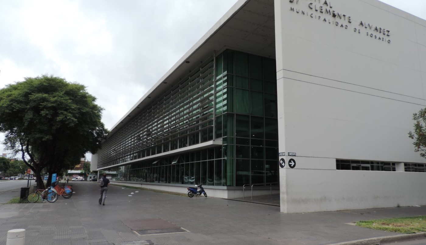 Brutal ataque a un hombre en situación de calle: lo golpearon y prendieron fuego | Rosario y la región