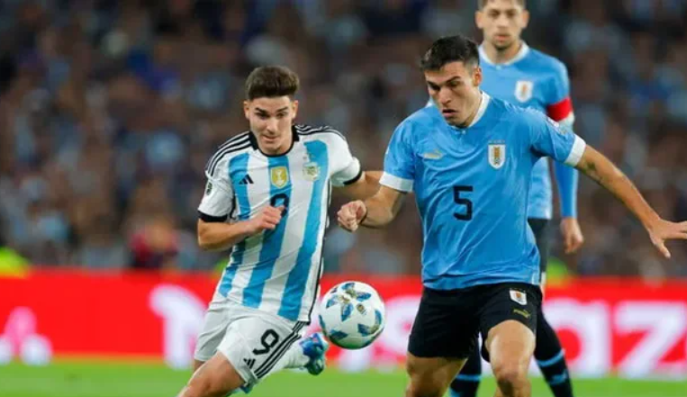 Sin Messi, Argentina visita a Uruguay para seguir en los más alto de las Eliminatorias | Deportes