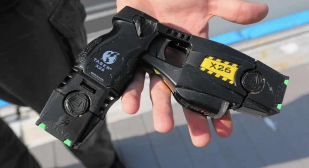 Santa Fe licitará 200 armas de baja letalidad para fortalecer a la policía | Rosario y la región