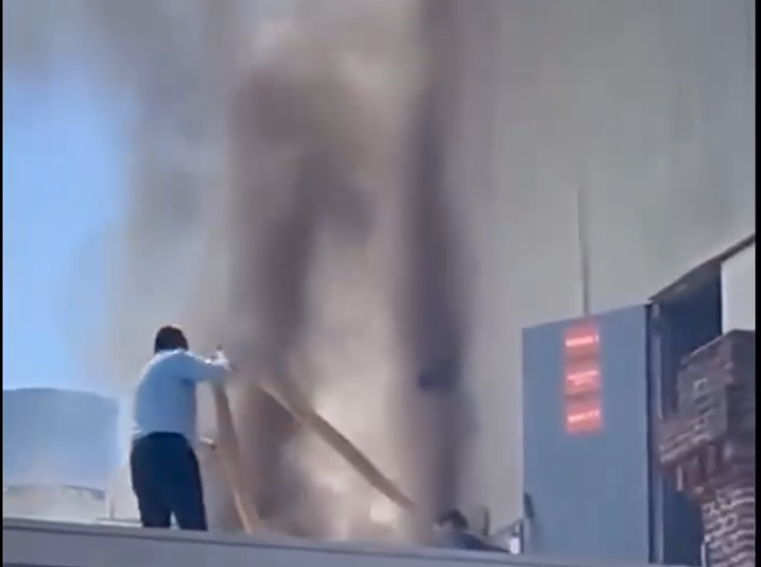 Evacuaron el shopping Alto Rosario por un incendio en un local gastronómico | Rosario y la región