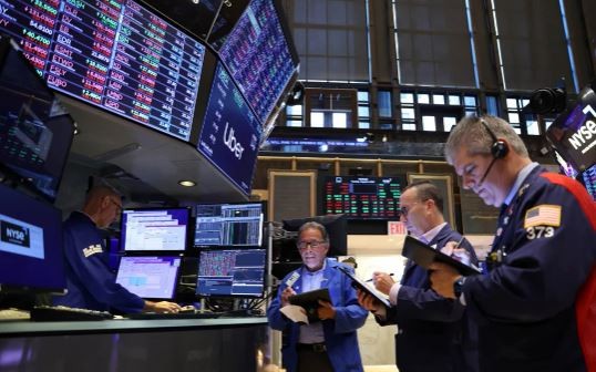 Los mercados se preparan para un lunes muy complicado y la Argentina tiene dos semanas difíciles por delante | Información General