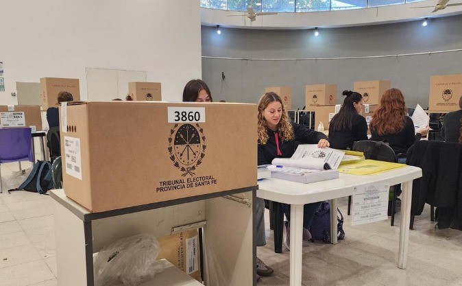 San Lorenzo: cinco votantes fueron demorados por usar el celular dentro del box electoral | Principal