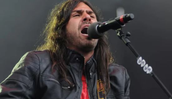 Acusan al cantante de La Mancha de Rolando por atropellar a un motociclista y darse a la fuga | Información General