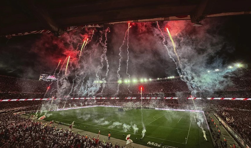 En menos de dos horas, los hinchas de River agotaron las entradas para el Superclásico ante Boca | Deportes