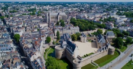 Un estudiante acuchilló a cuatro compañeros en Francia: uno murió | Internacionales