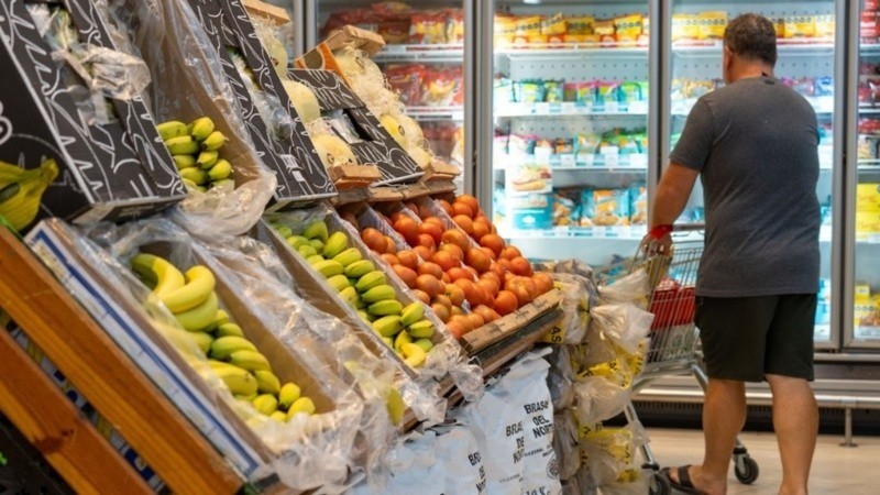 Una familia con vivienda propia necesitó en marzo $1.198.405 para no ser pobre en Rosario | Rosario y la región