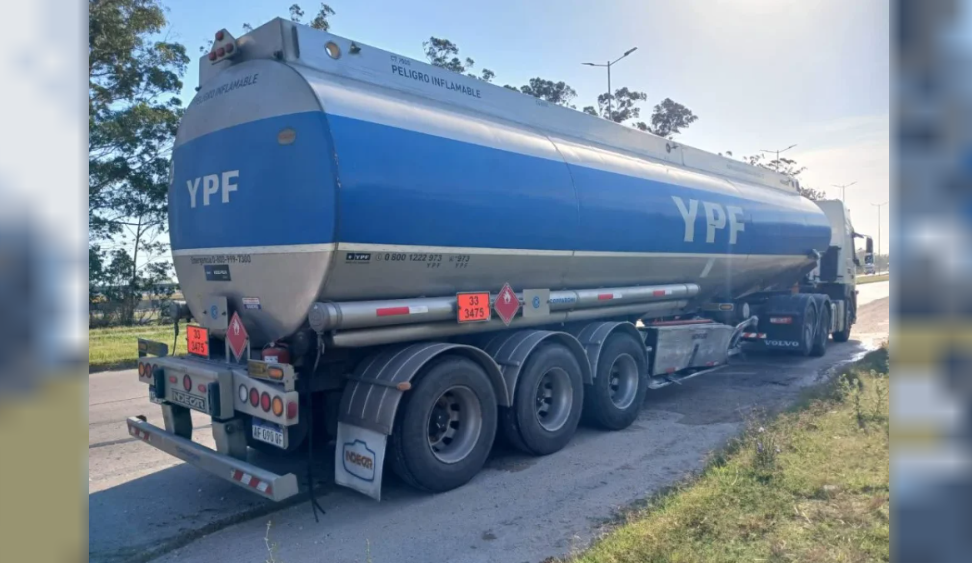 YPF bajará 4% el precio de los combustibles desde el 1 de mayo | Política y Economía