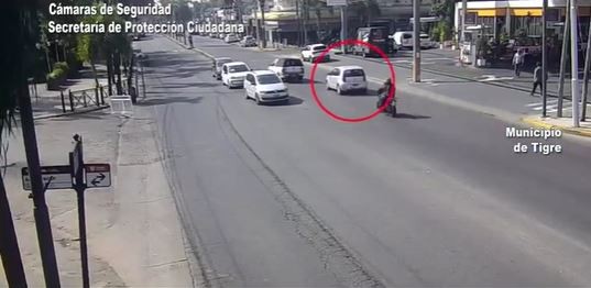 Evadió un control de tránsito, atropelló a un policía y huyó: fue detenido | Información General