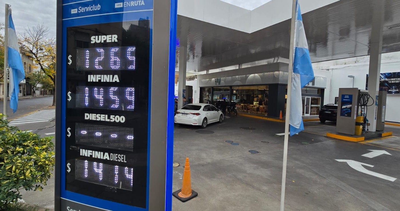YPF bajó los precios y llenar el tanque cuesta menos | Rosario y la región