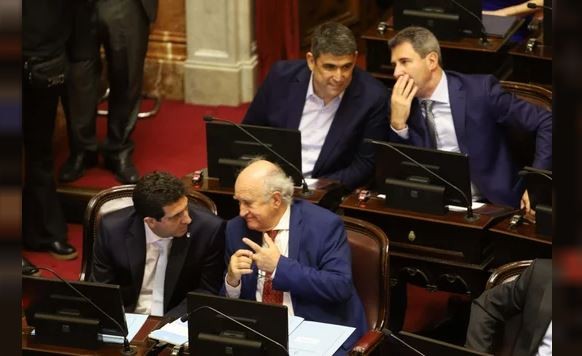 Parrilli: Ficha Limpia busca "proscribir a Cristina Kirchner" porque le "tienen miedo" | Política y Economía