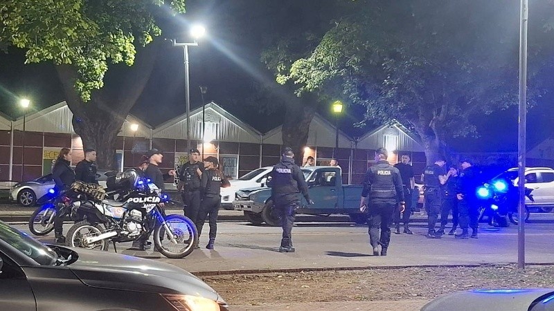Falleció el policía que cayó de su moto y fue arrollado por un auto | Rosario y la región