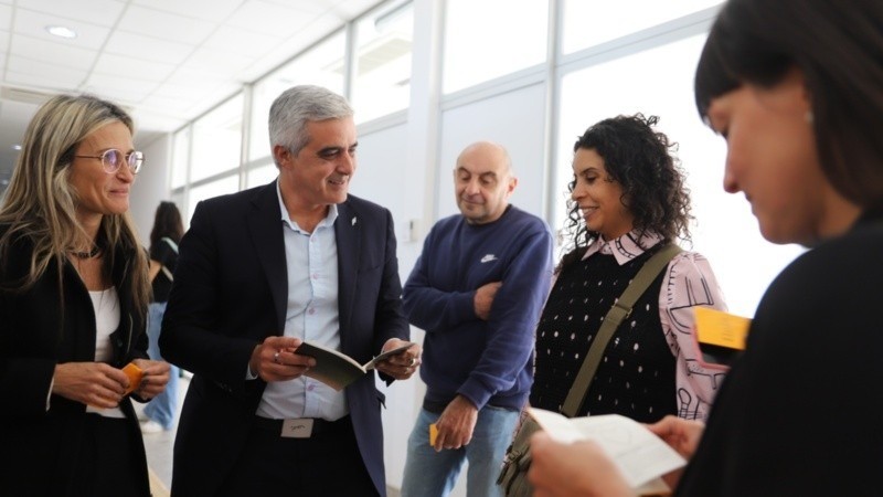 La UNR celebró sus 100 graduados del programa rEGRESAR: una apuesta por las segundas oportunidades | Rosario y la región