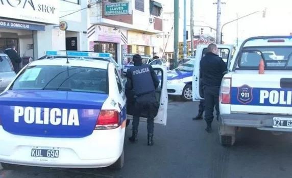 Una inspectora municipal de La Plata fue detenida por pedir coimas en un negocio | Información General