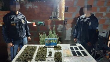 Cayó un hombre por narcomenudeo en Villa Manuelita tras un operativo de la Policía Federal | Rosario y la región