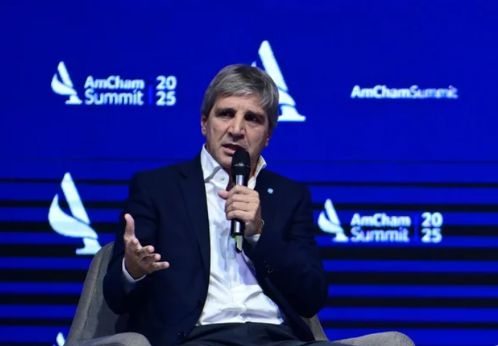 Luis Caputo dio más detalles sobre las medidas para sacar los dólares del colchón | Política y Economía